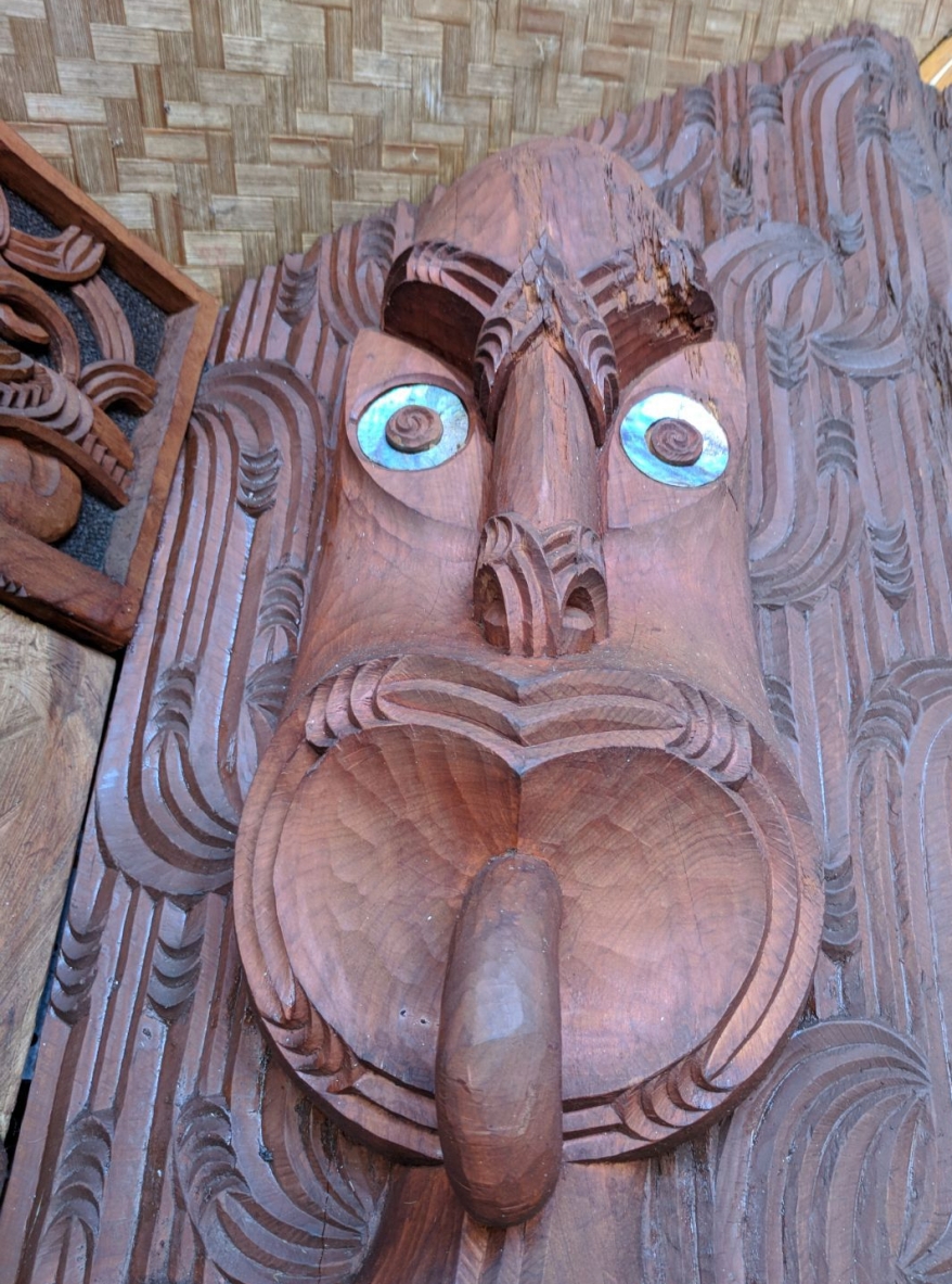 66-they-do-amazing-wood-carvings.jpg